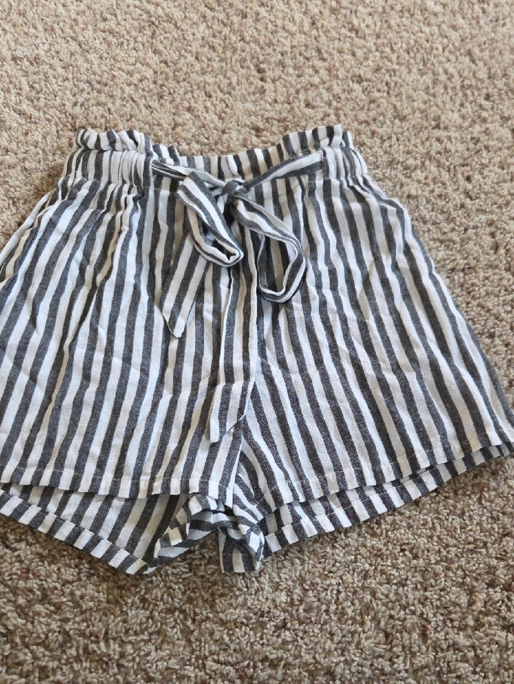 SHEIN Black & White Striped High Waist Tie-Front Shorts